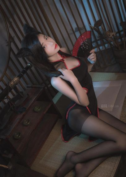 非洲姑娘圆了列车司机梦