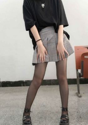 丰满的老板韩剧