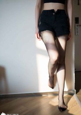 可疑的美容院观看