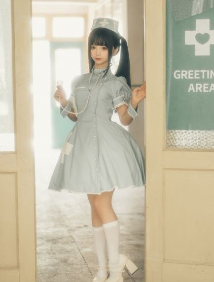 女老师3在线