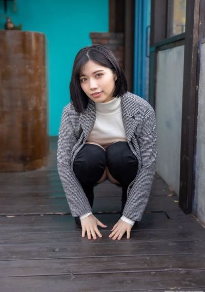 挠美女脚心