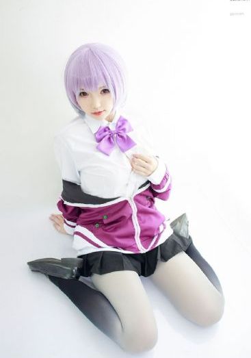 北京地铁两女子扯发互殴