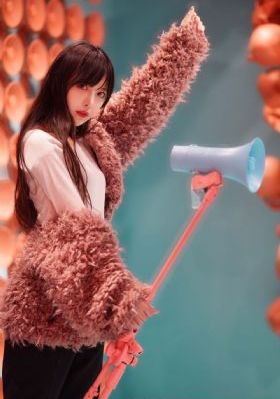 加勒比女海盗h成版人在线云播